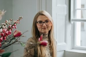 Polina Cosgrave. Contatto. Photographed by Elena Cristofanon